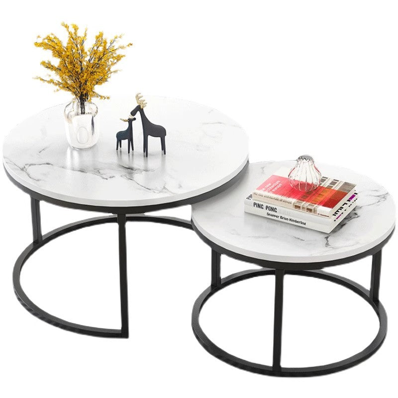Set 2 masute rotunde de cafea cu efect de marmura, blat MDF, cadru metalic auriu, 70x45 cm si 50x38 cm